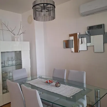 Seaview Vice Apartman