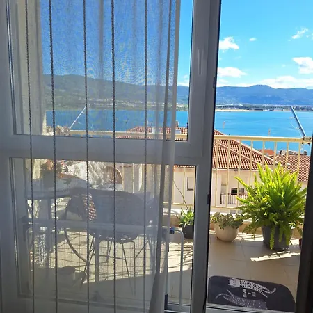 Apartment Seaview Vice Trogir