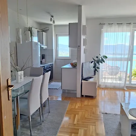 Seaview Vice Trogir